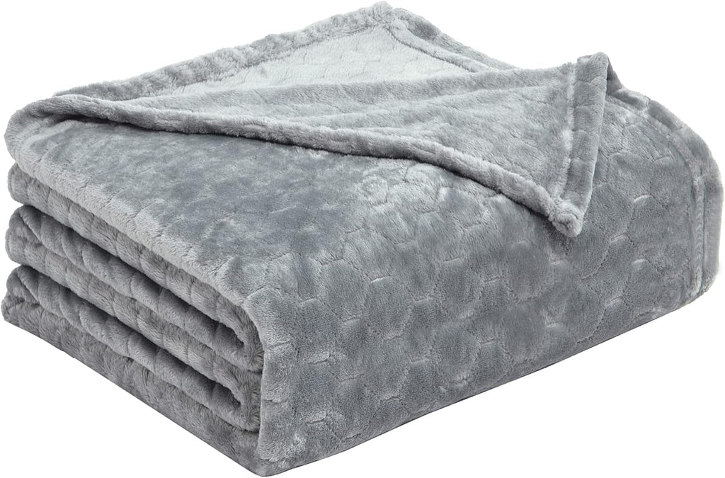 Fleece Blanket Super Soft Cozy Throw Blanket 50" X 60", Lightweight Fuzzy Comfy Textured Flannel Blanket Warm Plush Throw Blankets for Couch, Sofa, Bed, Light Grey